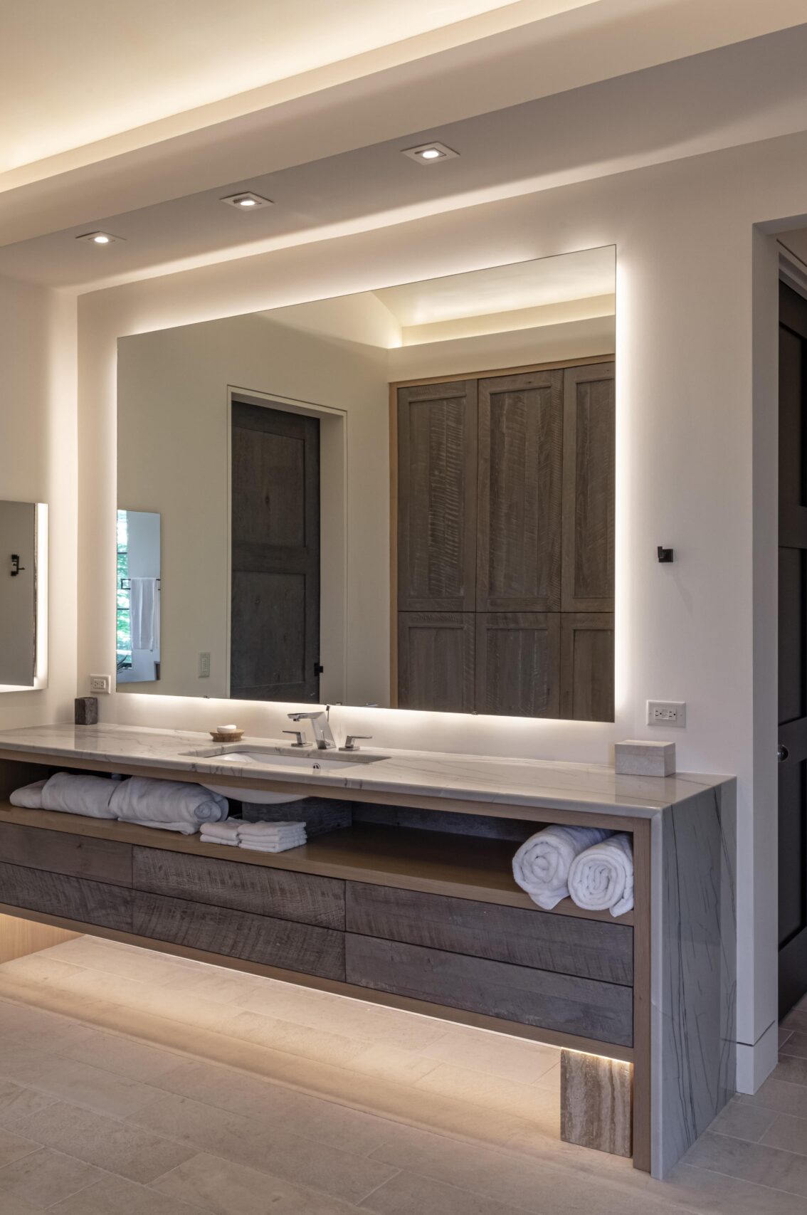 Modern Bathroom Cabinets